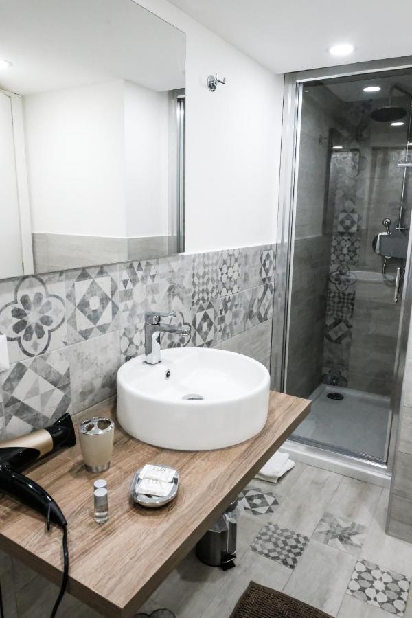 Antica Dimora Maravigna Hotel คาตาเนีย ภายนอก รูปภาพ
