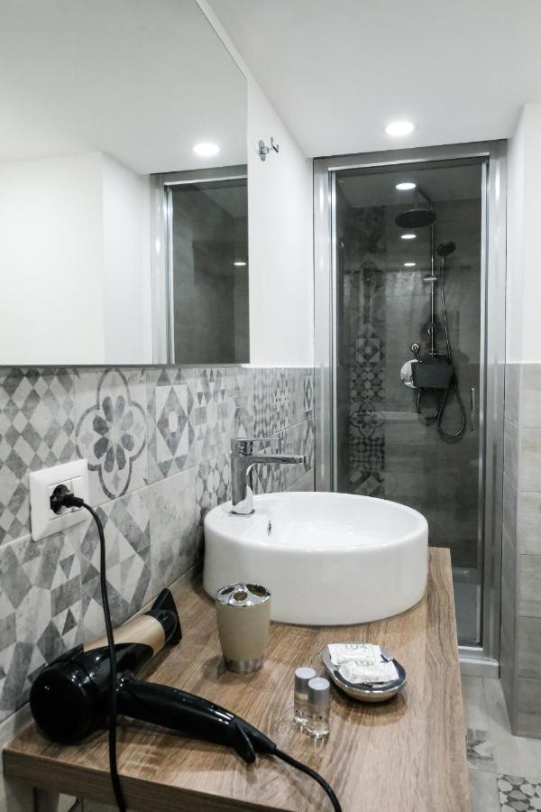 Antica Dimora Maravigna Hotel คาตาเนีย ภายนอก รูปภาพ